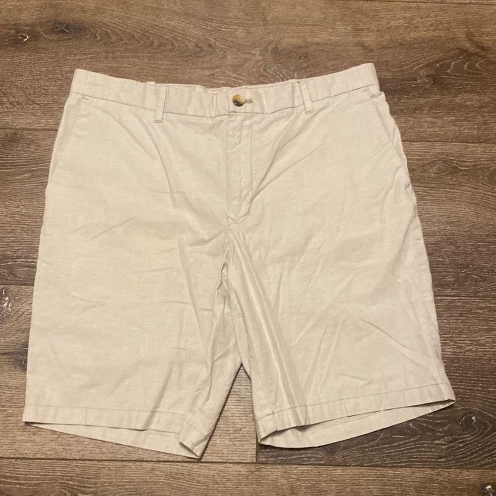 Izod shorts‎ 34